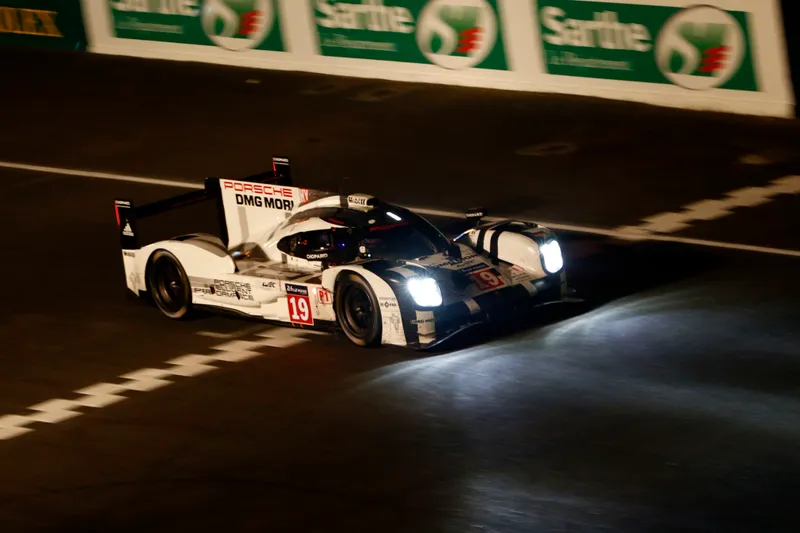 919 Hybrid owns the night